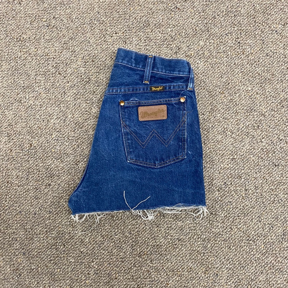 Vintage Wrangler Cut Off Jean Shorts!